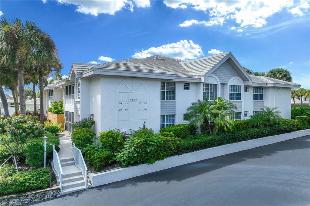 4251 Lake Forest DR 214