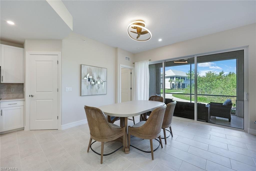 322 Indies DR W 102 photo 7
