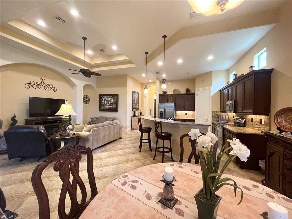 7302 Acorn WAY photo 10