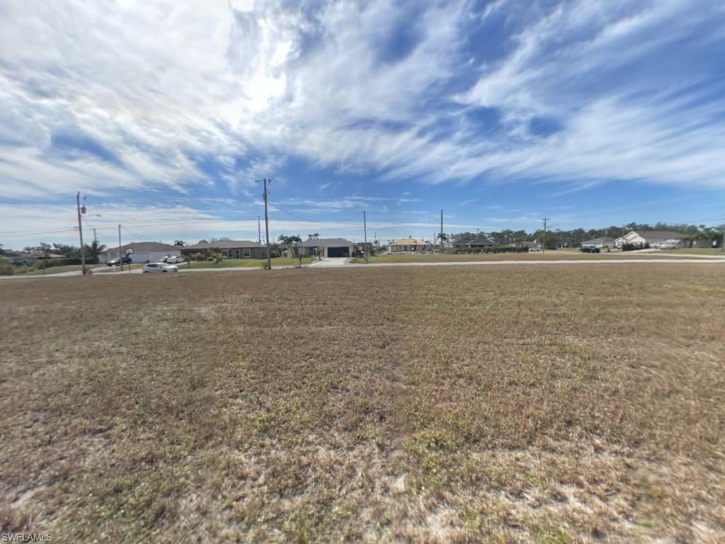 from edge of water to the street view