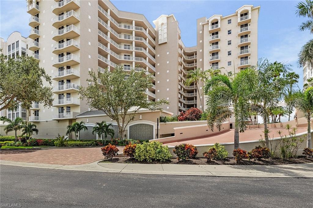 View of apartment building / complex