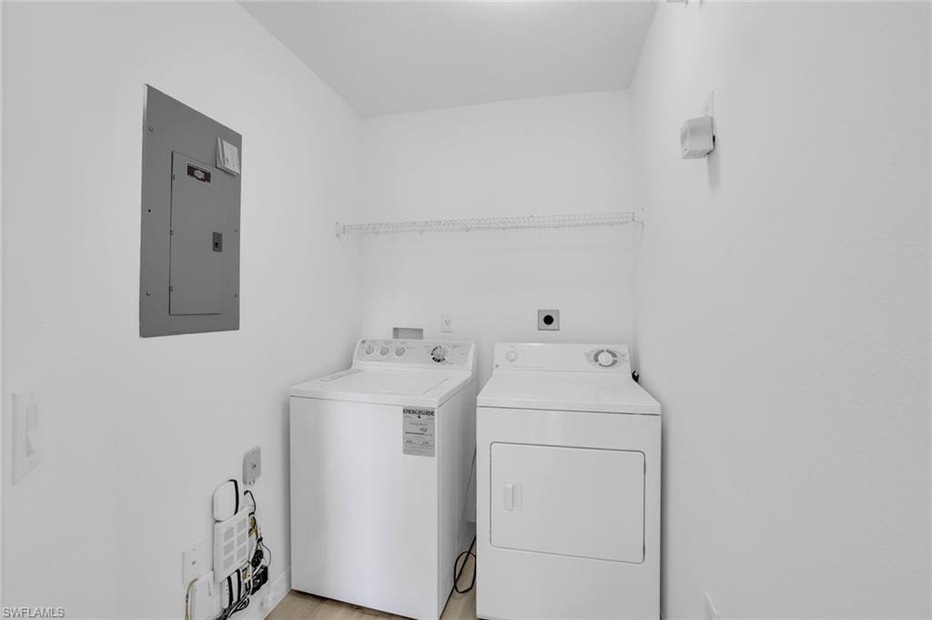 6635 Huntington Lakes CIR 202 photo 16