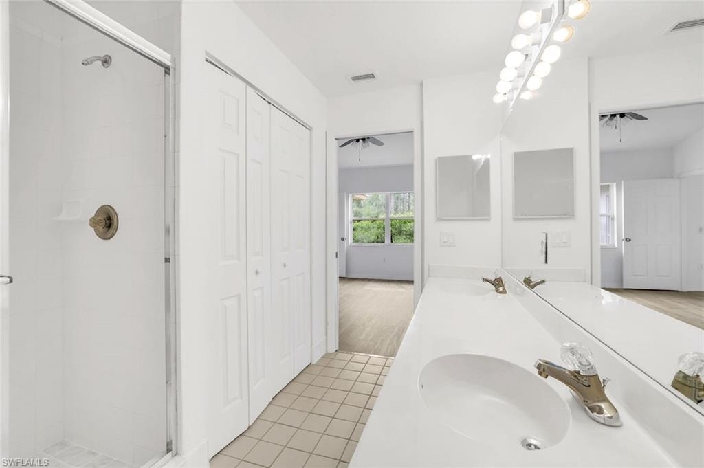 6635 Huntington Lakes CIR 202 photo 12