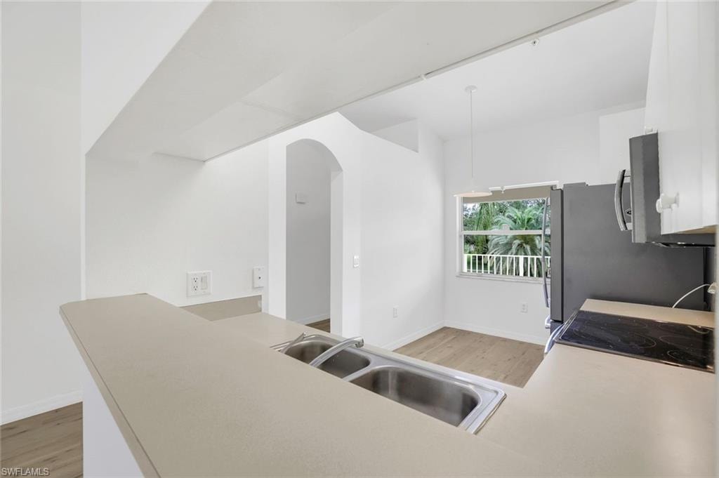 6635 Huntington Lakes CIR 202 photo 8