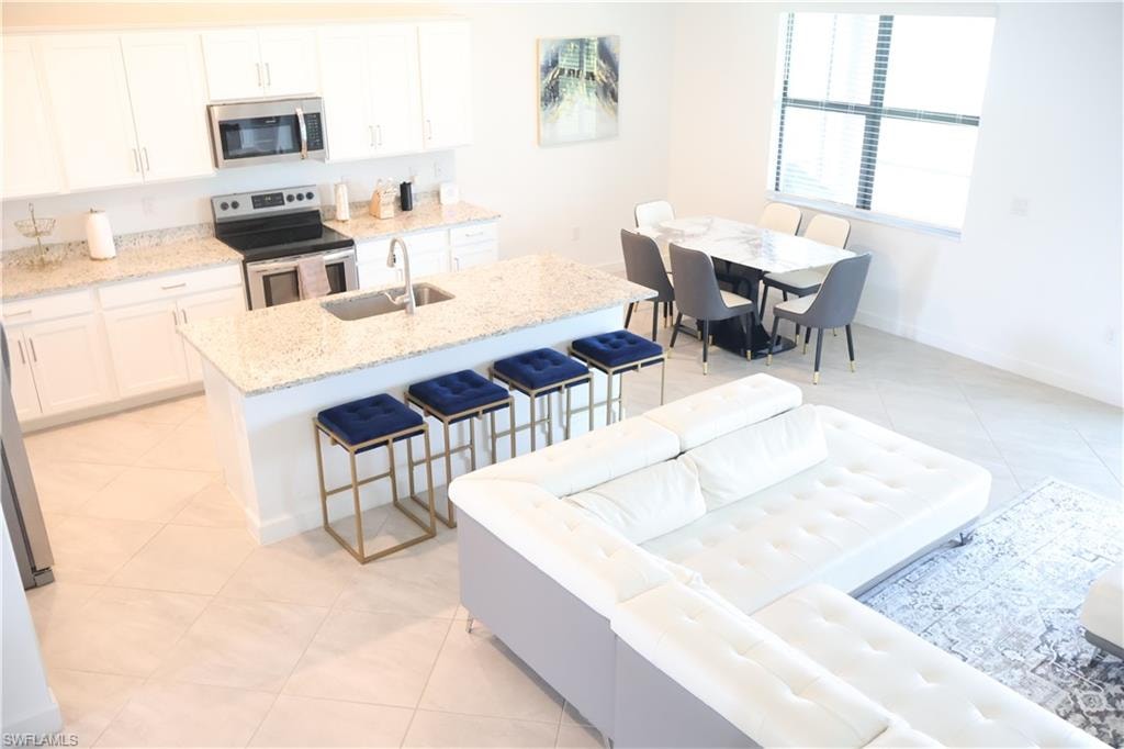 Kitchen/Living/Dining Open Concept Area