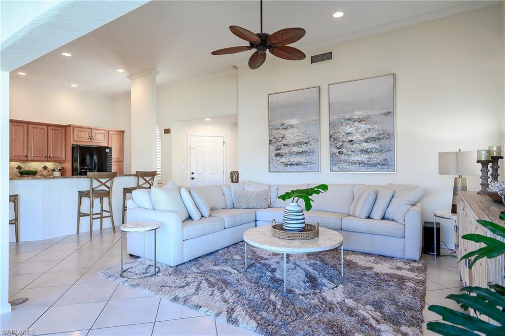613 Beachwalk CIR J-204