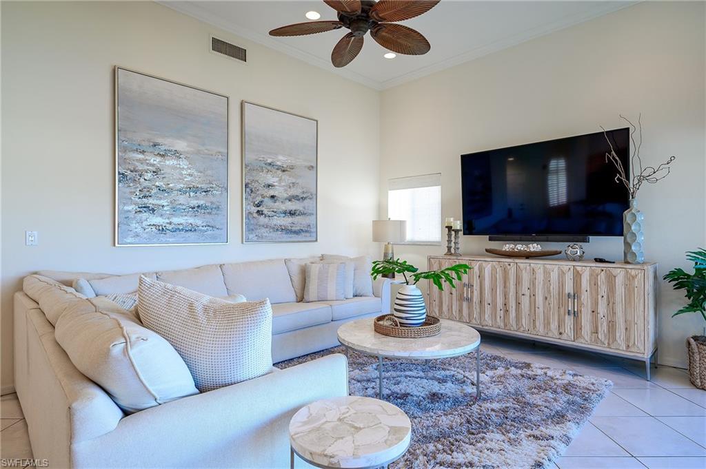 613 Beachwalk CIR J-204