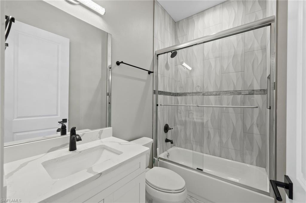 2532 SW 26th PL photo 28