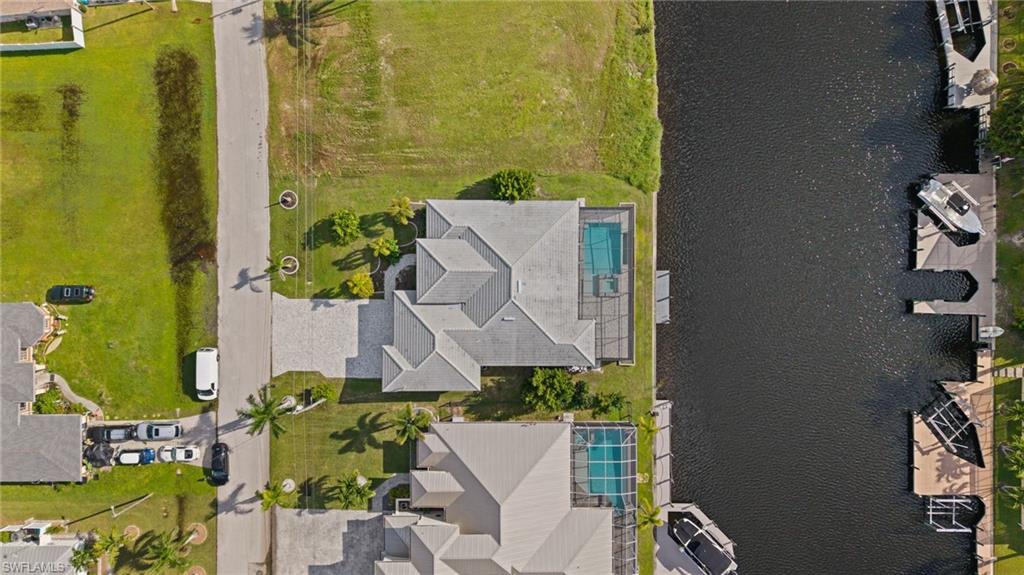 2532 SW 26th PL photo 35