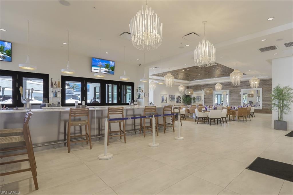 Common area featuring recessed lighting