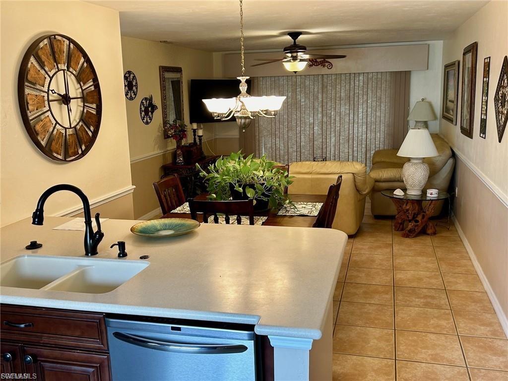 11110 Caravel CIR 201