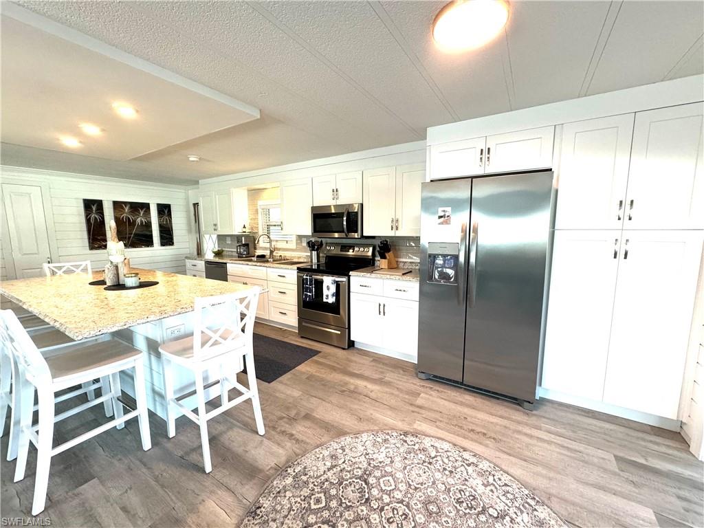 4700 Leilani LN photo 17