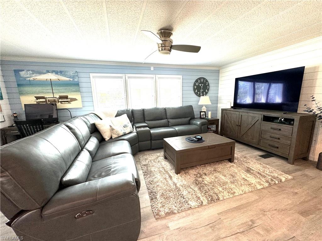 4700 Leilani LN photo 28