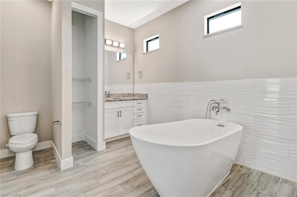 10621 Landau LN photo 13