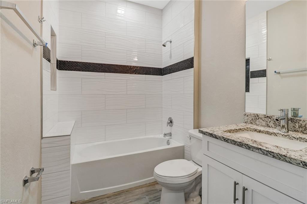 10621 Landau LN photo 16