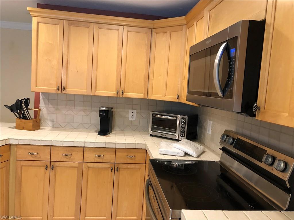 550 Forest Hills BLVD photo 9