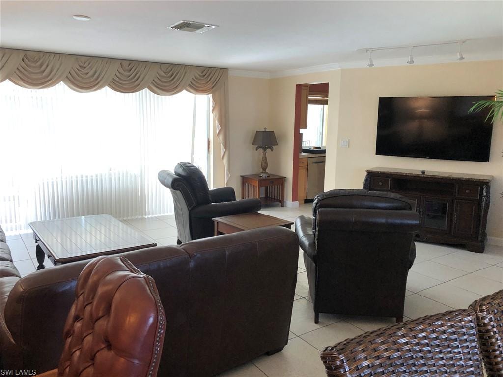 550 Forest Hills BLVD photo 34