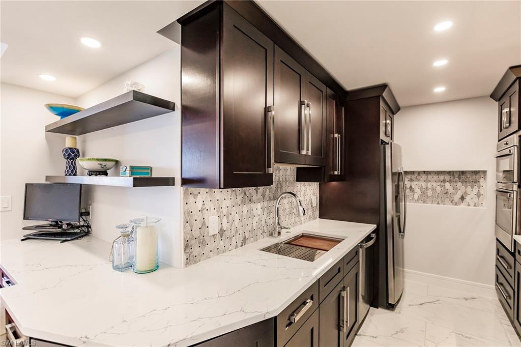 4001 Gulf Shore BLVD N 1104 photo 13