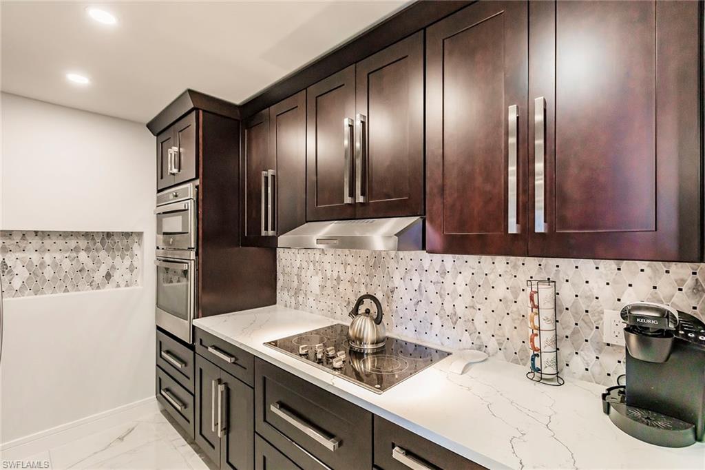 4001 Gulf Shore BLVD N 1104 photo 11