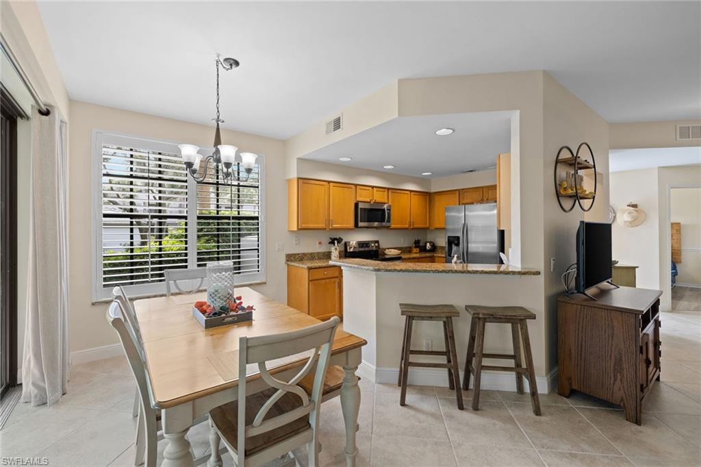 27190 Oakwood Lake DR 102 photo 8