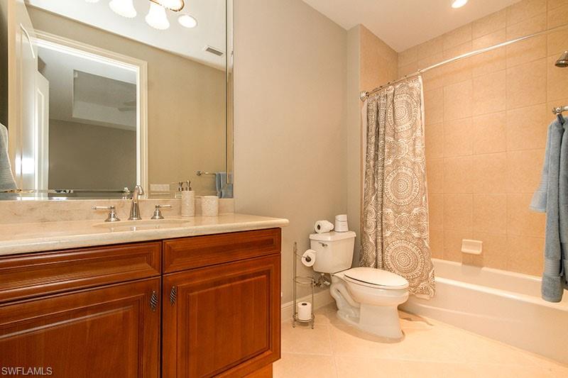 538 Avellino Isles CIR 9201 photo 17