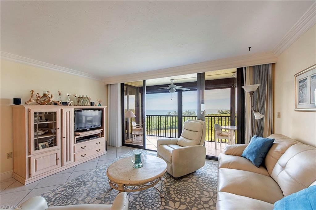 17 BLUEBILL AVE 1104