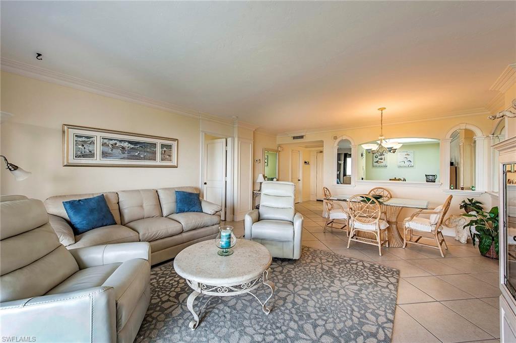 17 BLUEBILL AVE 1104