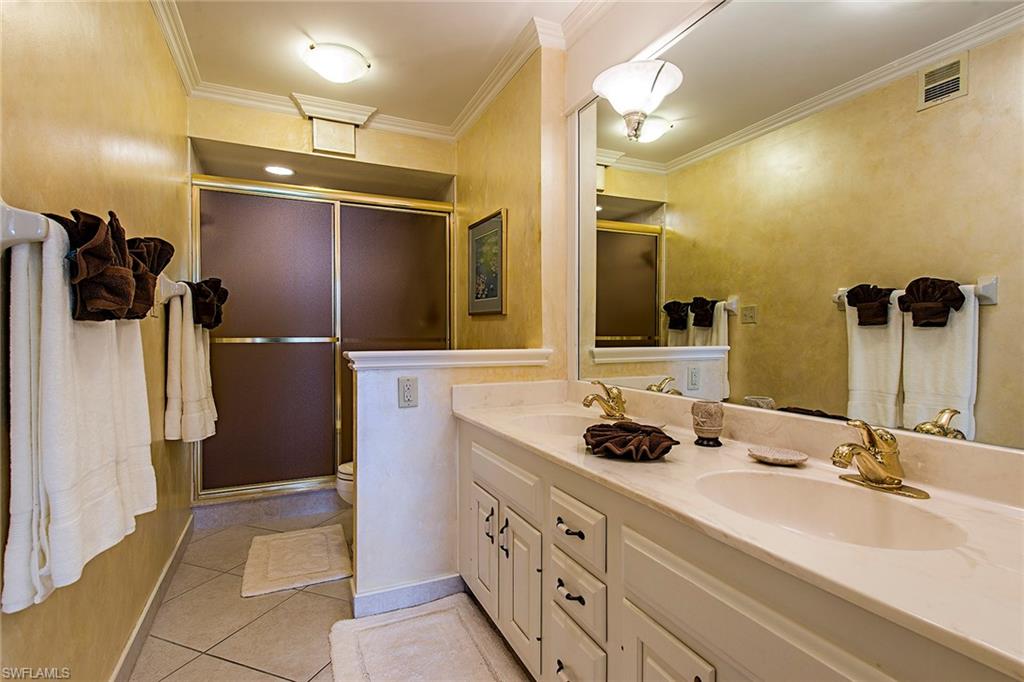 17 BLUEBILL AVE 1104 photo 8