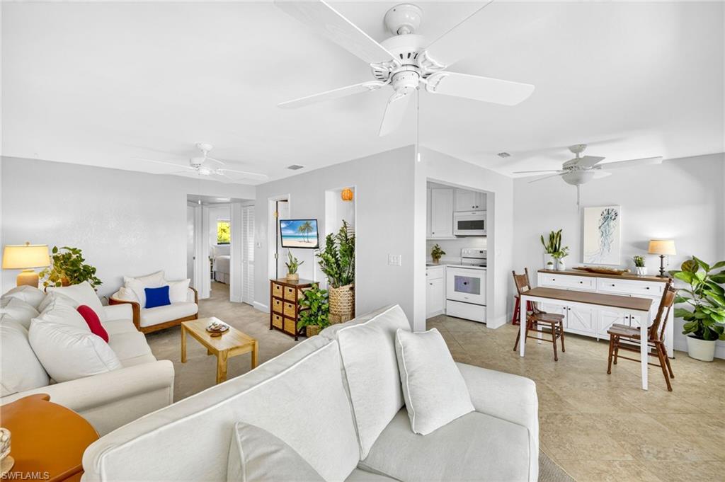 1250 Tennisplace CT B34
