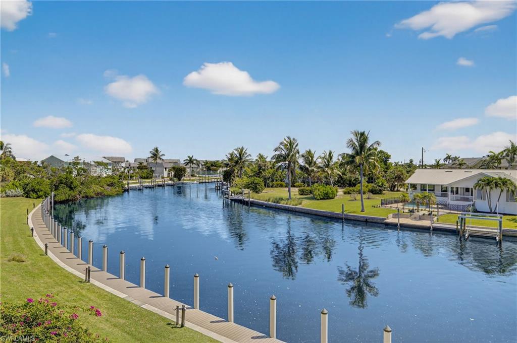 1250 Tennisplace CT B34 photo 18