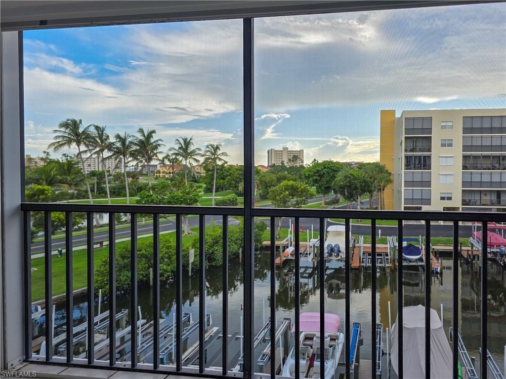 4371 Bay Beach LN 313