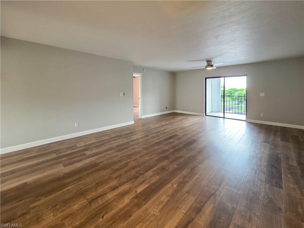 4371 Bay Beach LN 313 photo 9