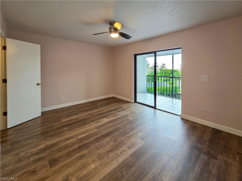 4371 Bay Beach LN 313 photo 10