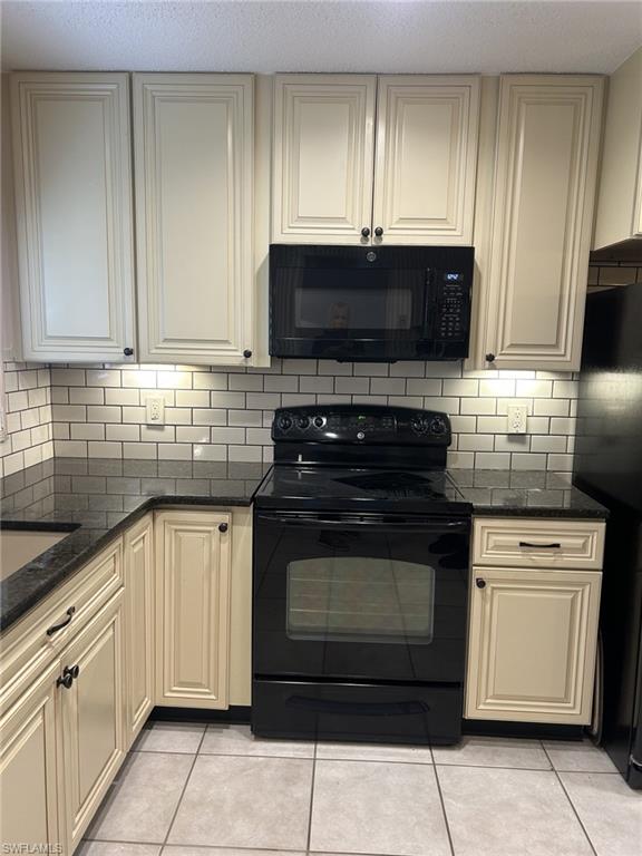 Under counter lighting and black appliance pkg