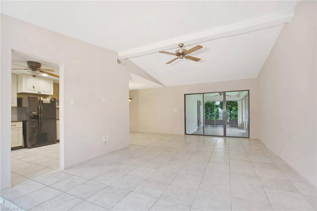 Spacious living room