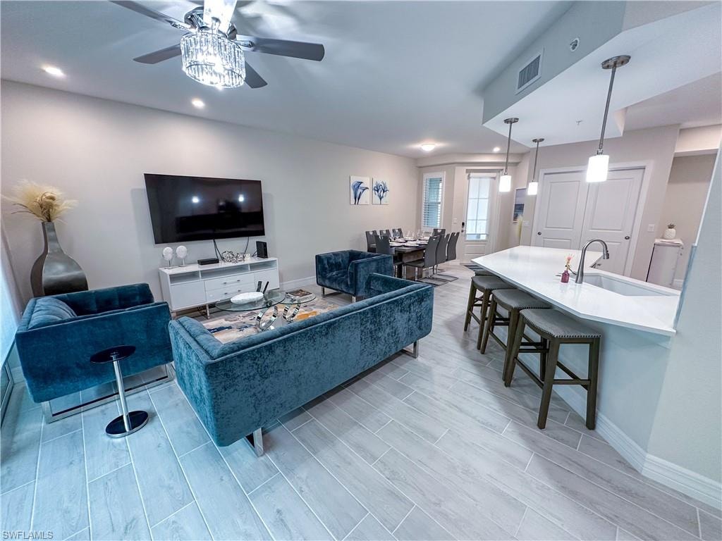 220 Indies Dr E 101 photo 21