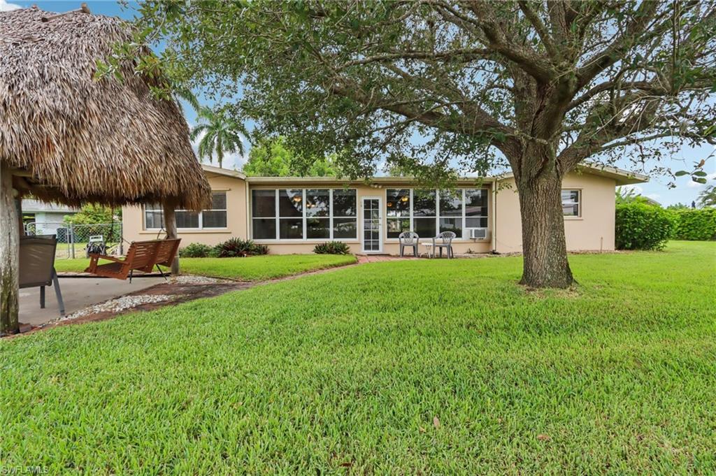 1037 Ione DR photo 16