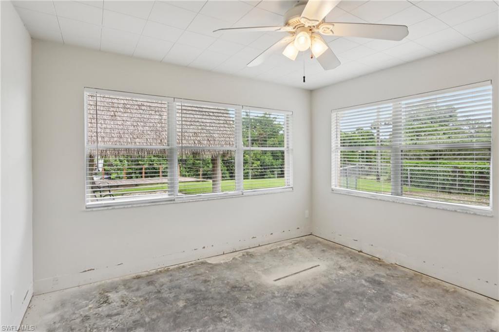 1037 Ione DR photo 26