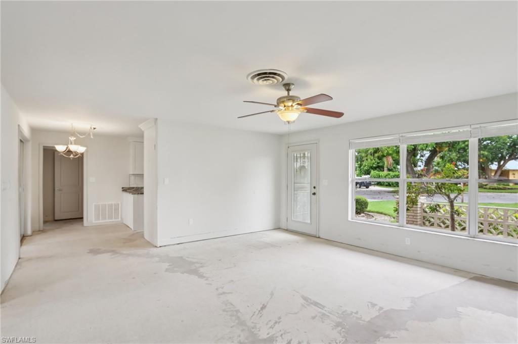 1037 Ione DR photo 21