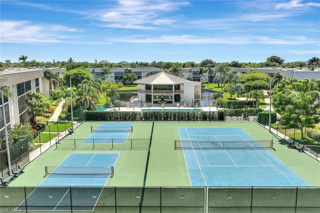 Pickle/Tennis Courts