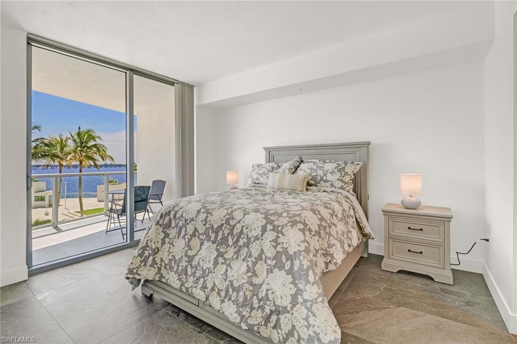 3000 Oasis Grand BLVD 606 photo 17