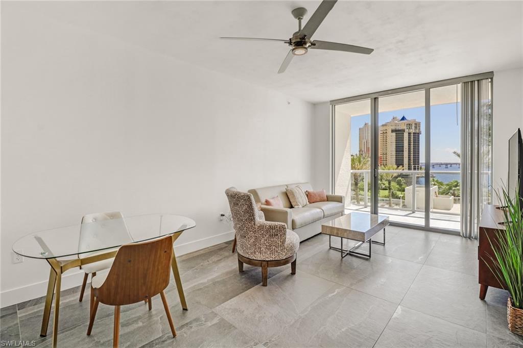 3000 Oasis Grand BLVD 606 photo 16