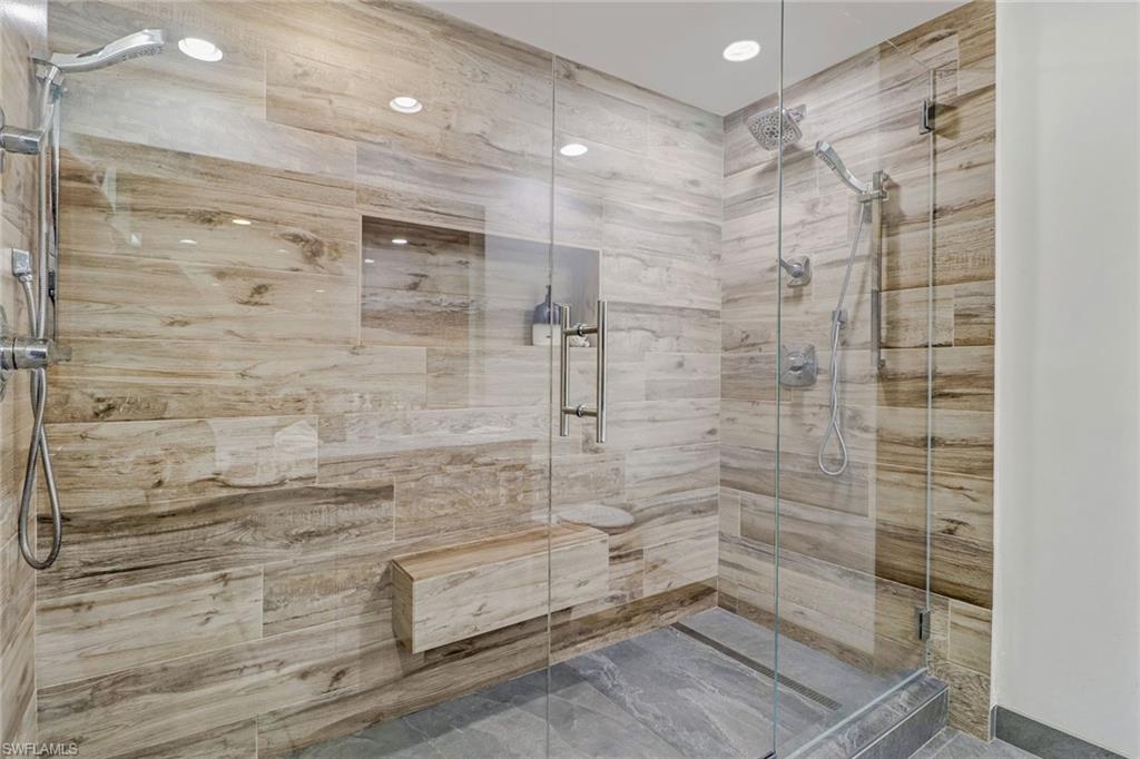 3000 Oasis Grand BLVD 606 photo 24