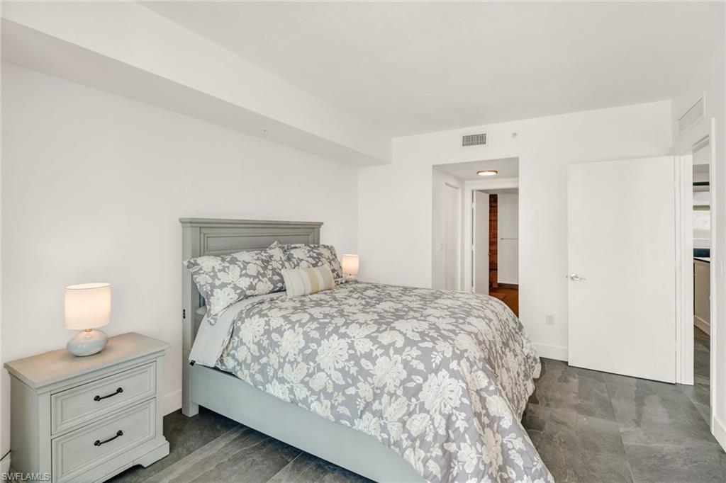 3000 Oasis Grand BLVD 606 photo 19