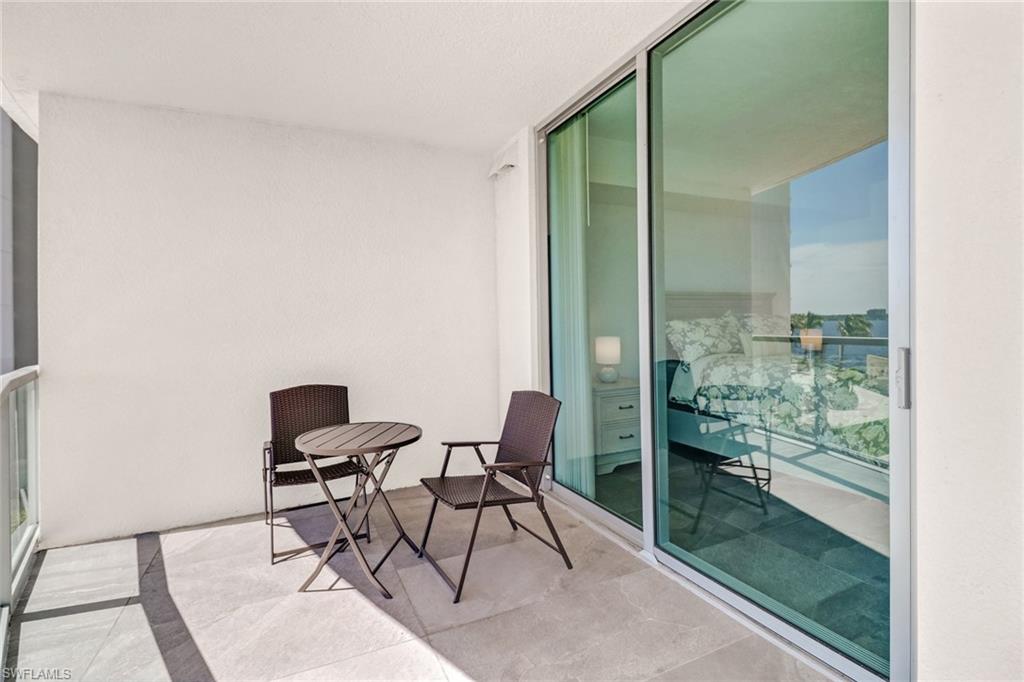 3000 Oasis Grand BLVD 606 photo 25