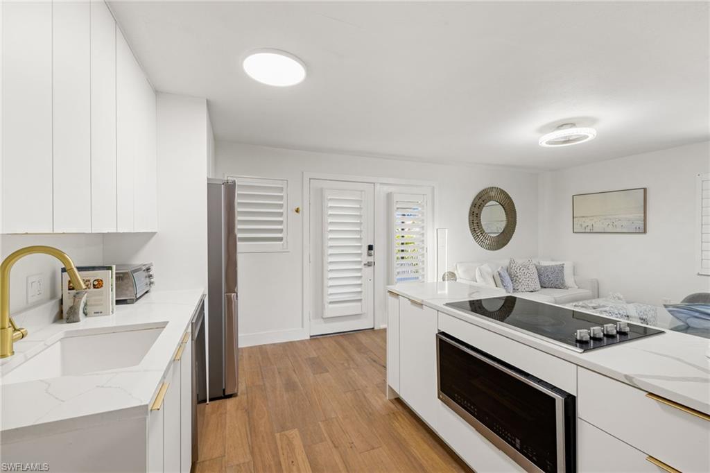 175 Fifth Avenue S 204 photo 10