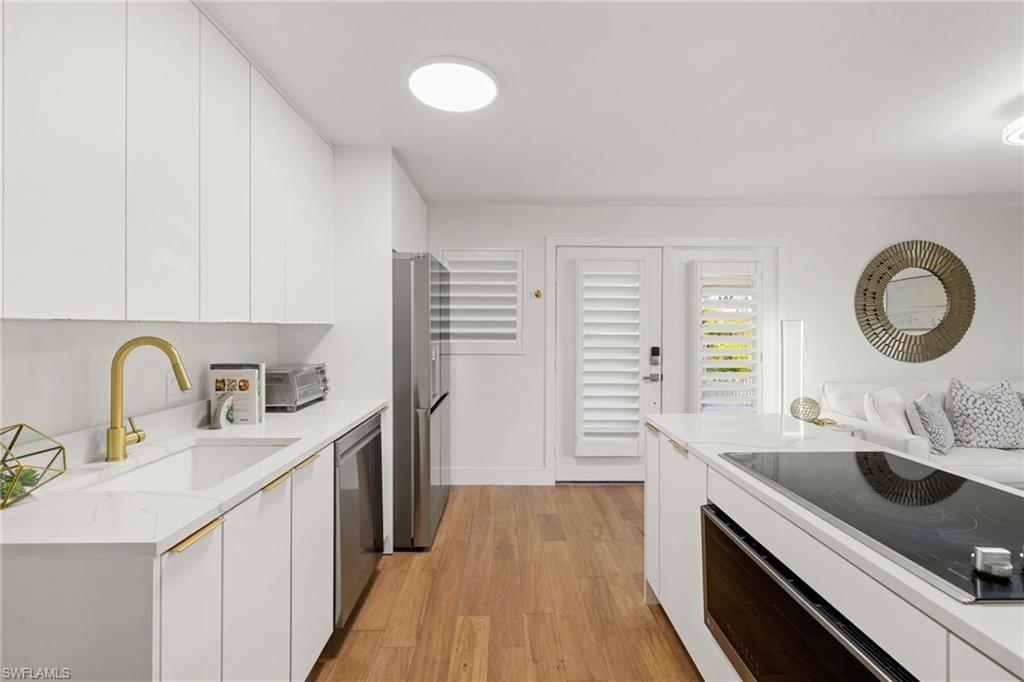 175 Fifth Avenue S 204