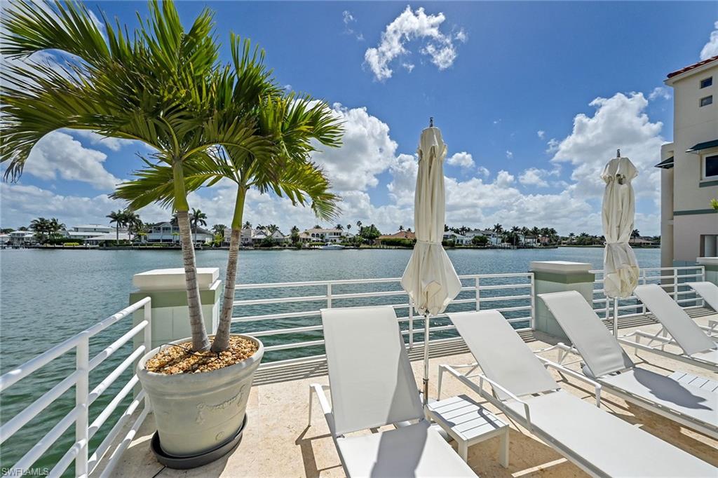 4560 Gulf Shore BLVD N 3-213