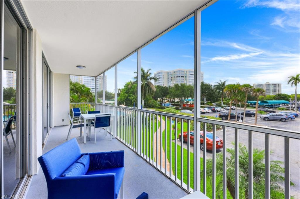 5 Bluebill AVE 210 photo 15