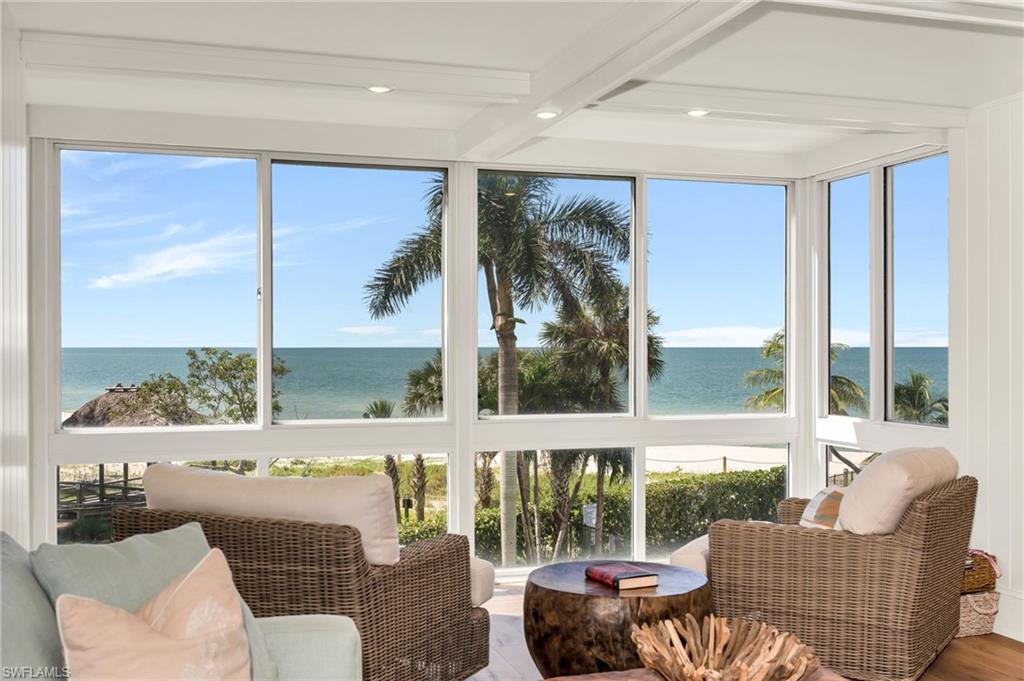 2121 Gulf Shore BLVD N 206